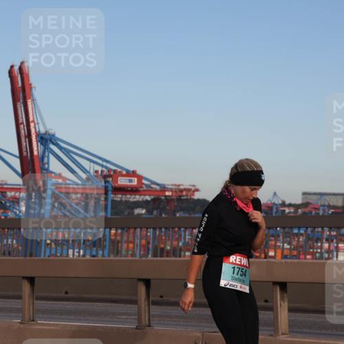 03.10.2024 - Köhlbrandbrückenlauf Matties Gatica Varas http://msf.ph/oto/7147523 03.10.2024 09:43:36 Position 2 1754 meine-sportfotos.de