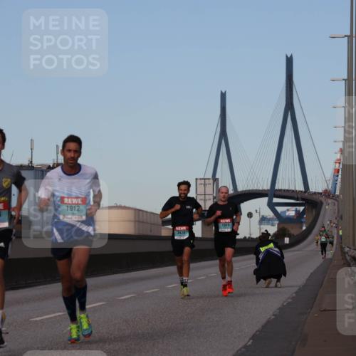 03.10.2024 - Köhlbrandbrückenlauf Luisa Fischer http://msf.ph/oto/7147544 03.10.2024 09:35:26 Position 3 3676, 1012, 1020, 2423 meine-sportfotos.de