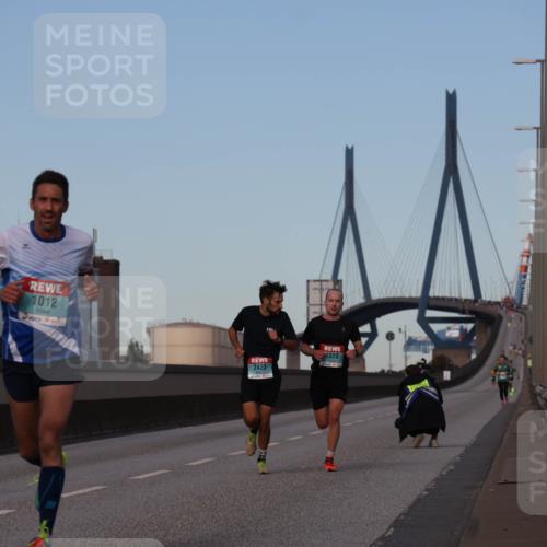 03.10.2024 - Köhlbrandbrückenlauf Luisa Fischer http://msf.ph/oto/7147552 03.10.2024 09:35:26 Position 3 114, 3676, 1012, 1020, 2423 meine-sportfotos.de