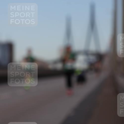 03.10.2024 - Köhlbrandbrückenlauf Luisa Fischer http://msf.ph/oto/7147574 03.10.2024 09:36:00 Position 3  meine-sportfotos.de