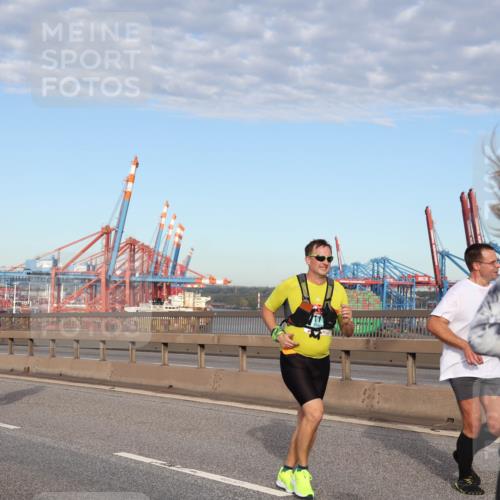 03.10.2024 - Köhlbrandbrückenlauf Matties Gatica Varas http://msf.ph/oto/7147575 03.10.2024 09:43:43 Position 2 069, 1886 meine-sportfotos.de