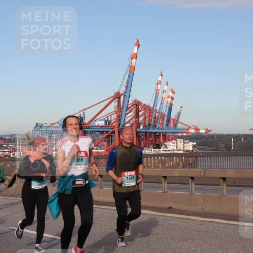 03.10.2024 - Köhlbrandbrückenlauf Matties Gatica Varas http://msf.ph/oto/7147587 03.10.2024 09:43:44 Position 2 500, 1, 2483, 2069, 1886 meine-sportfotos.de