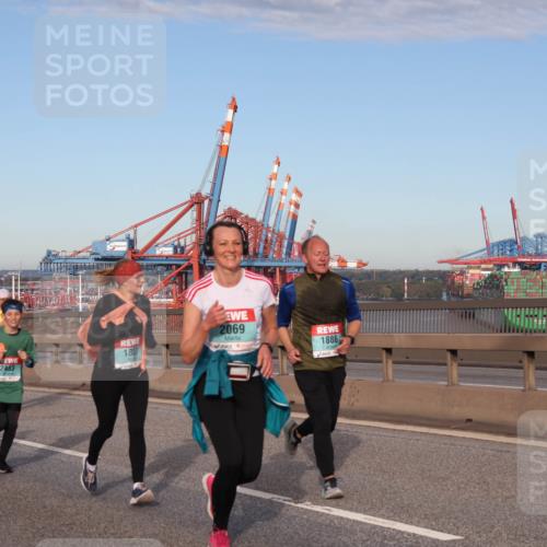 03.10.2024 - Köhlbrandbrückenlauf Matties Gatica Varas http://msf.ph/oto/7147597 03.10.2024 09:43:45 Position 2 875, 500, 1, 2069, 1833, 1886, 2483 meine-sportfotos.de