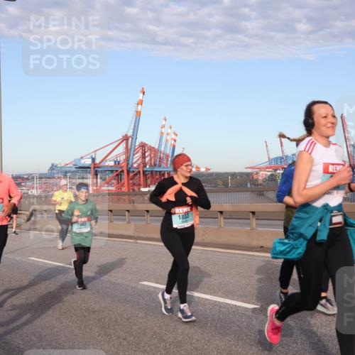 03.10.2024 - Köhlbrandbrückenlauf Matties Gatica Varas http://msf.ph/oto/7147609 03.10.2024 09:43:46 Position 2 397, 875, 2483, 1833 meine-sportfotos.de