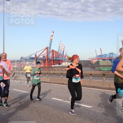 03.10.2024 - Köhlbrandbrückenlauf Matties Gatica Varas http://msf.ph/oto/7147612 03.10.2024 09:43:46 Position 2 1835, 24, 2483, 1833, 188, 2069 meine-sportfotos.de