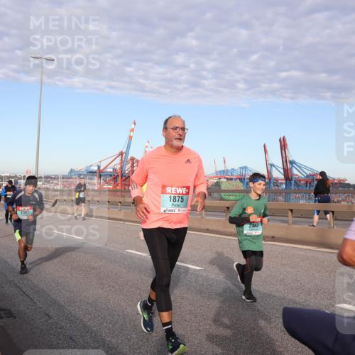 03.10.2024 - Köhlbrandbrückenlauf Matties Gatica Varas http://msf.ph/oto/7147633 03.10.2024 09:43:48 Position 2 1397, 1875, 2483 meine-sportfotos.de