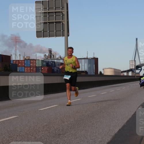 03.10.2024 - Köhlbrandbrückenlauf Luisa Fischer http://msf.ph/oto/7147639 03.10.2024 09:36:44 Position 3 100, 1042 meine-sportfotos.de