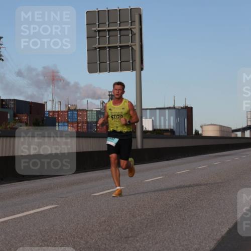 03.10.2024 - Köhlbrandbrückenlauf Luisa Fischer http://msf.ph/oto/7147642 03.10.2024 09:36:44 Position 3 100, 1042 meine-sportfotos.de