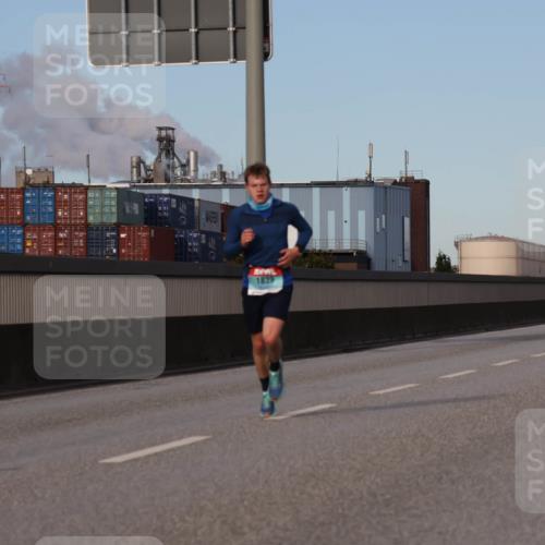 03.10.2024 - Köhlbrandbrückenlauf Luisa Fischer http://msf.ph/oto/7147647 03.10.2024 09:37:04 Position 3 1839 meine-sportfotos.de