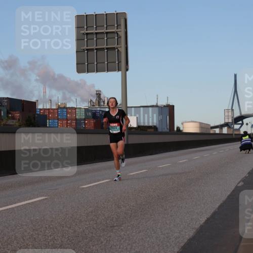03.10.2024 - Köhlbrandbrückenlauf Luisa Fischer http://msf.ph/oto/7147665 03.10.2024 09:37:14 Position 3 1024 meine-sportfotos.de