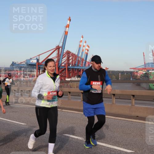 03.10.2024 - Köhlbrandbrückenlauf Matties Gatica Varas http://msf.ph/oto/7147677 03.10.2024 09:43:53 Position 2 500, 15, 1812, 1419, 1668, 6, 33 meine-sportfotos.de
