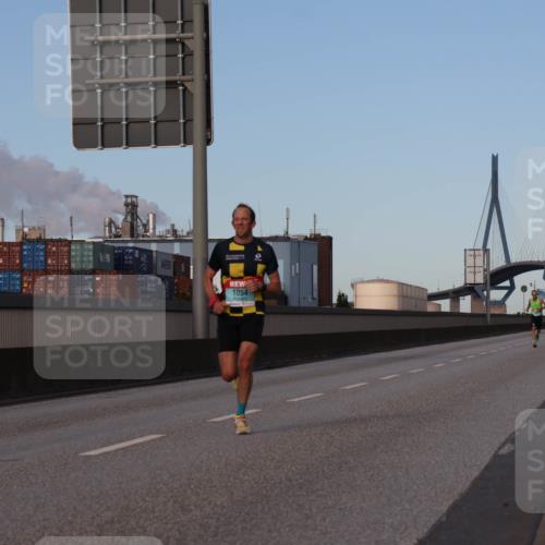 03.10.2024 - Köhlbrandbrückenlauf Luisa Fischer http://msf.ph/oto/7147678 03.10.2024 09:37:37 Position 3 1054 meine-sportfotos.de