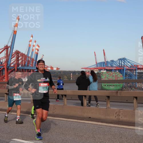 03.10.2024 - Köhlbrandbrückenlauf Matties Gatica Varas http://msf.ph/oto/7147705 03.10.2024 09:43:56 Position 2 1812, 2017, 1419 meine-sportfotos.de