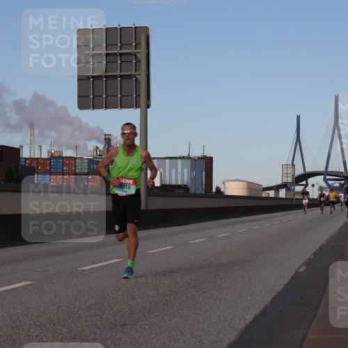 03.10.2024 - Köhlbrandbrückenlauf Luisa Fischer http://msf.ph/oto/7147706 03.10.2024 09:37:54 Position 3 1018 meine-sportfotos.de