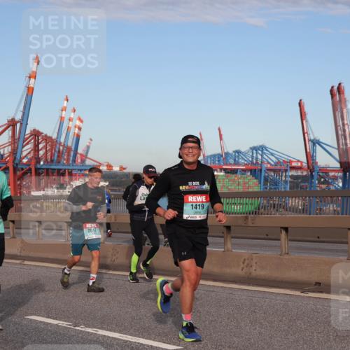 03.10.2024 - Köhlbrandbrückenlauf Matties Gatica Varas http://msf.ph/oto/7147724 03.10.2024 09:43:56 Position 2 1812, 13, 2017, 1419 meine-sportfotos.de