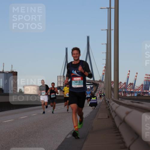 03.10.2024 - Köhlbrandbrückenlauf Luisa Fischer http://msf.ph/oto/7147736 03.10.2024 09:38:08 Position 3 1014 meine-sportfotos.de