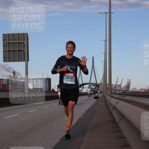 03.10.2024 - Köhlbrandbrückenlauf Luisa Fischer http://msf.ph/oto/7147752 03.10.2024 09:38:09 Position 3 1014 meine-sportfotos.de