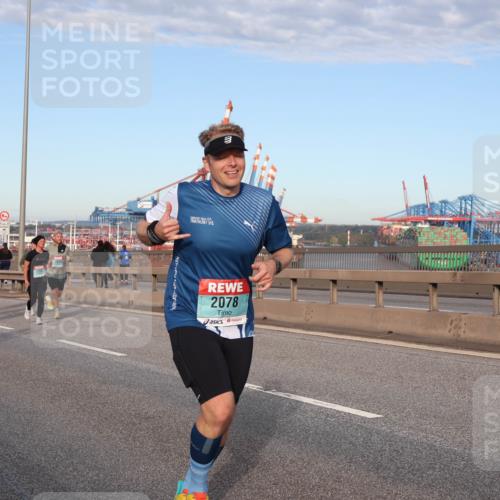 03.10.2024 - Köhlbrandbrückenlauf Matties Gatica Varas http://msf.ph/oto/7147787 03.10.2024 09:44:03 Position 2 2078 meine-sportfotos.de