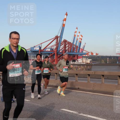 03.10.2024 - Köhlbrandbrückenlauf Matties Gatica Varas http://msf.ph/oto/7147800 03.10.2024 09:44:06 Position 2 500, 1, 2753, 275, 1883, 2395, 1642, 1641 meine-sportfotos.de