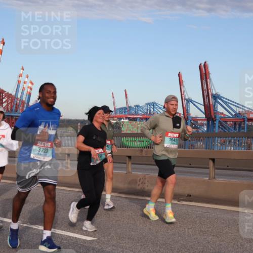 03.10.2024 - Köhlbrandbrückenlauf Matties Gatica Varas http://msf.ph/oto/7147826 03.10.2024 09:44:08 Position 2 290, 3723, 1641, 42, 395 meine-sportfotos.de