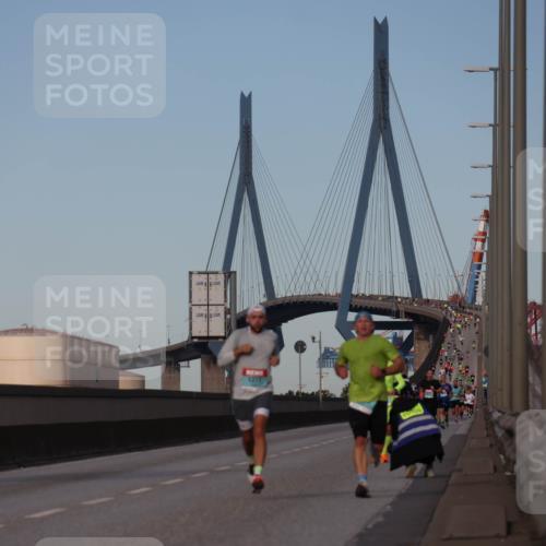 03.10.2024 - Köhlbrandbrückenlauf Luisa Fischer http://msf.ph/oto/7147859 03.10.2024 09:39:16 Position 3 1377 meine-sportfotos.de