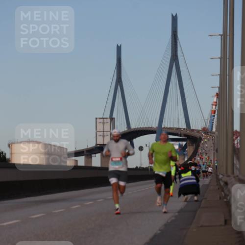 03.10.2024 - Köhlbrandbrückenlauf Luisa Fischer http://msf.ph/oto/7147866 03.10.2024 09:39:17 Position 3  meine-sportfotos.de