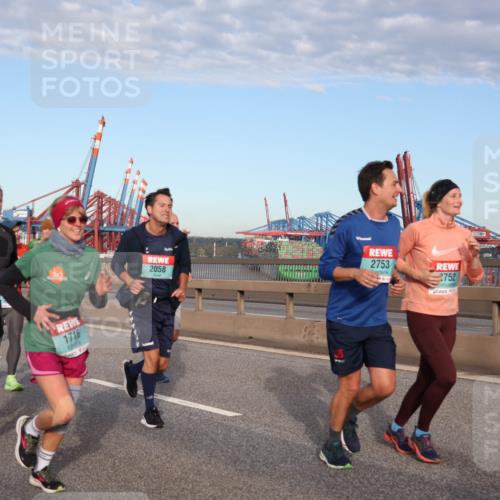 03.10.2024 - Köhlbrandbrückenlauf Matties Gatica Varas http://msf.ph/oto/7147869 03.10.2024 09:44:12 Position 2 1342, 1716, 2753, 2058, 2752 meine-sportfotos.de