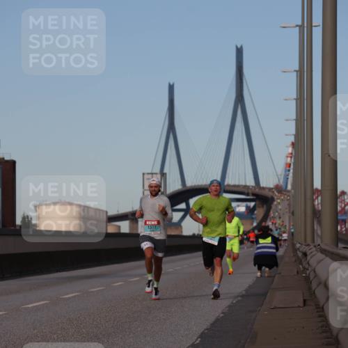 03.10.2024 - Köhlbrandbrückenlauf Luisa Fischer http://msf.ph/oto/7147873 03.10.2024 09:39:18 Position 3 1377 meine-sportfotos.de