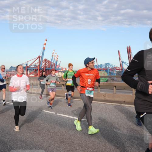 03.10.2024 - Köhlbrandbrückenlauf Matties Gatica Varas http://msf.ph/oto/7147883 03.10.2024 09:44:13 Position 2 2297, 1342, 2421, 2420, 170 meine-sportfotos.de