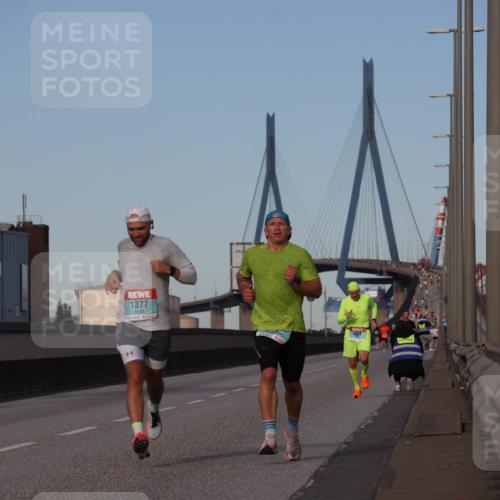 03.10.2024 - Köhlbrandbrückenlauf Luisa Fischer http://msf.ph/oto/7147895 03.10.2024 09:39:21 Position 3 1377 meine-sportfotos.de