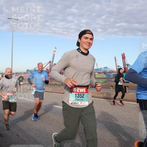 03.10.2024 - Köhlbrandbrückenlauf Matties Gatica Varas http://msf.ph/oto/7147909 03.10.2024 09:44:16 Position 2 2815, 28, 3187, 1352, 17 meine-sportfotos.de