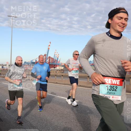 03.10.2024 - Köhlbrandbrückenlauf Matties Gatica Varas http://msf.ph/oto/7147911 03.10.2024 09:44:16 Position 2 2015, 20, 1735, 1352 meine-sportfotos.de