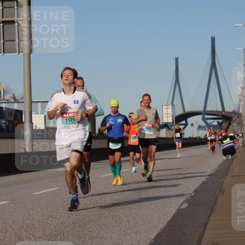 03.10.2024 - Köhlbrandbrückenlauf Luisa Fischer http://msf.ph/oto/7147918 03.10.2024 09:40:03 Position 3 1125, 1090, 1335, 1055 meine-sportfotos.de