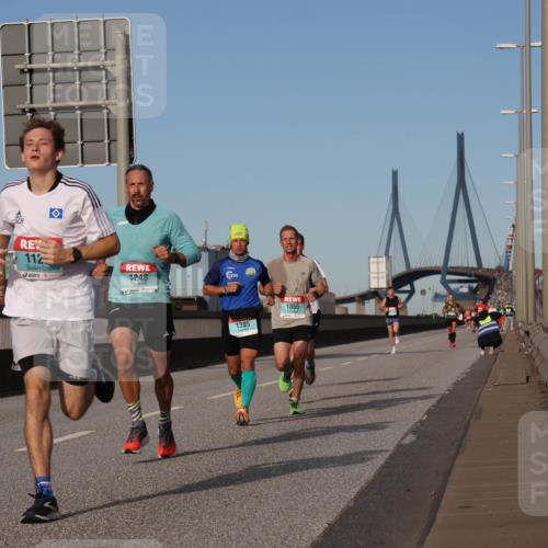 03.10.2024 - Köhlbrandbrückenlauf Luisa Fischer http://msf.ph/oto/7147934 03.10.2024 09:40:05 Position 3 112, 1248, 1055, 1335 meine-sportfotos.de