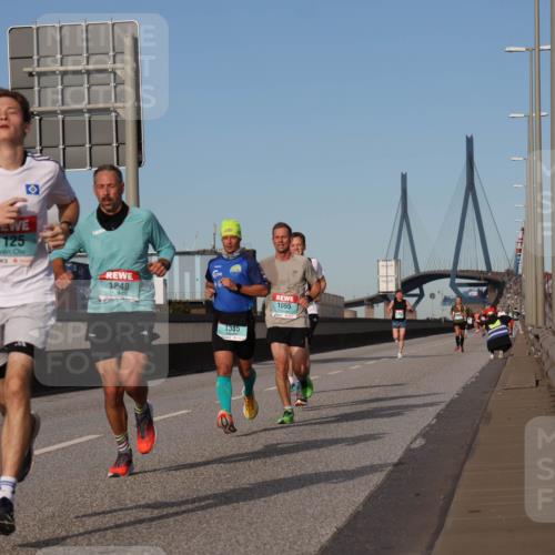 03.10.2024 - Köhlbrandbrückenlauf Luisa Fischer http://msf.ph/oto/7147936 03.10.2024 09:40:05 Position 3 1125, 1248, 1335, 1055 meine-sportfotos.de