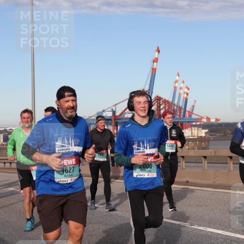 03.10.2024 - Köhlbrandbrückenlauf Matties Gatica Varas http://msf.ph/oto/7147964 03.10.2024 09:44:23 Position 2 1526, 1683, 63403, 1627, 1590, 2000, 1436, 3, 3, 1874 meine-sportfotos.de