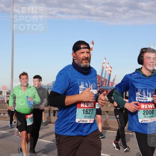 03.10.2024 - Köhlbrandbrückenlauf Matties Gatica Varas http://msf.ph/oto/7147970 03.10.2024 09:44:24 Position 2 1683, 1526, 127, 1627, 2000 meine-sportfotos.de