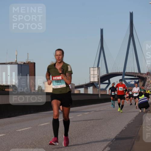 03.10.2024 - Köhlbrandbrückenlauf Luisa Fischer http://msf.ph/oto/7147975 03.10.2024 09:40:20 Position 3 1027, 1203 meine-sportfotos.de