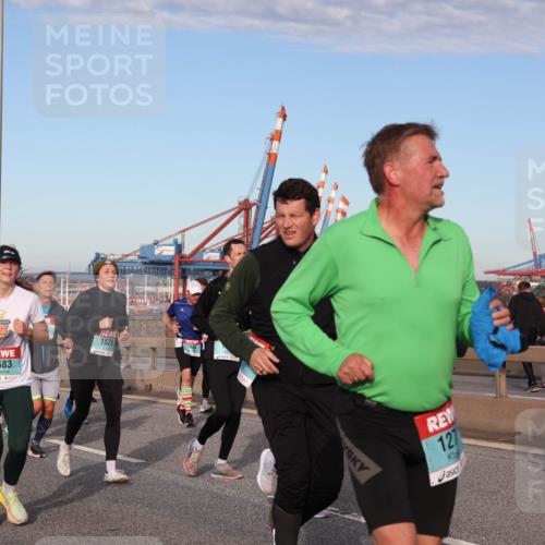 03.10.2024 - Köhlbrandbrückenlauf Matties Gatica Varas http://msf.ph/oto/7147996 03.10.2024 09:44:26 Position 2 2460, 500, 1, 1683, 1526, 1684, 127, 1610 meine-sportfotos.de