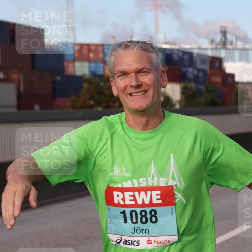 03.10.2024 - Köhlbrandbrückenlauf Luisa Fischer http://msf.ph/oto/7148017 03.10.2024 09:42:04 Position 3 1088 meine-sportfotos.de