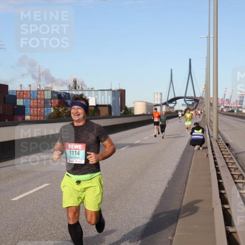 03.10.2024 - Köhlbrandbrückenlauf Luisa Fischer http://msf.ph/oto/7148039 03.10.2024 09:42:51 Position 3 1114 meine-sportfotos.de