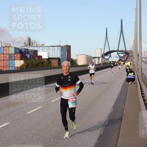 03.10.2024 - Köhlbrandbrückenlauf Luisa Fischer http://msf.ph/oto/7148077 03.10.2024 09:43:10 Position 3 1029 meine-sportfotos.de