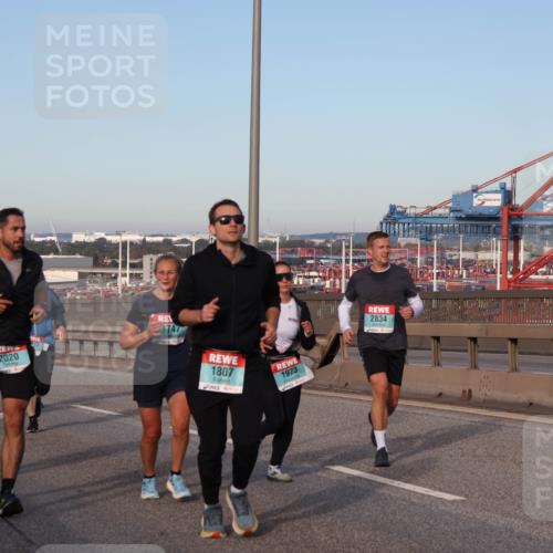 03.10.2024 - Köhlbrandbrückenlauf Matties Gatica Varas http://msf.ph/oto/7148080 03.10.2024 09:44:31 Position 2 1500, 1747, 2020, 1965, 1807, 1973, 2834 meine-sportfotos.de