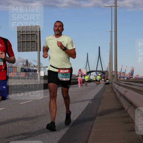 03.10.2024 - Köhlbrandbrückenlauf Luisa Fischer http://msf.ph/oto/7148109 03.10.2024 09:43:43 Position 3 1469, 1420 meine-sportfotos.de