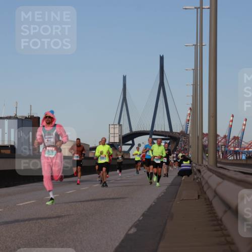 03.10.2024 - Köhlbrandbrückenlauf Luisa Fischer http://msf.ph/oto/7148134 03.10.2024 09:43:47 Position 3 1329, 1478 meine-sportfotos.de