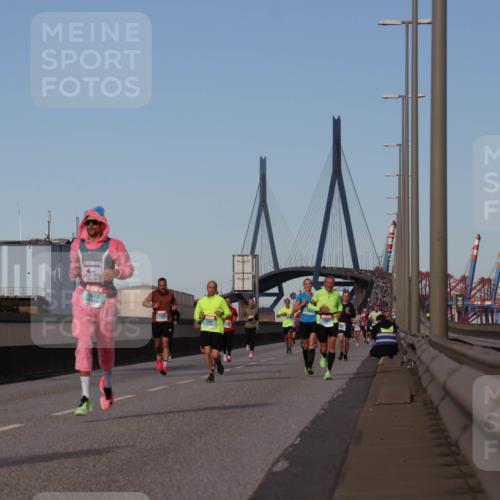 03.10.2024 - Köhlbrandbrückenlauf Luisa Fischer http://msf.ph/oto/7148140 03.10.2024 09:43:48 Position 3 1478 meine-sportfotos.de