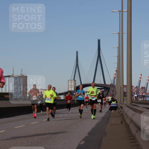 03.10.2024 - Köhlbrandbrückenlauf Luisa Fischer http://msf.ph/oto/7148164 03.10.2024 09:43:50 Position 3 1478, 1482 meine-sportfotos.de