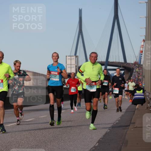 03.10.2024 - Köhlbrandbrückenlauf Luisa Fischer http://msf.ph/oto/7148176 03.10.2024 09:43:53 Position 3 1533, 1482, 1132, 1, 1067, 1140, 197, 1437 meine-sportfotos.de