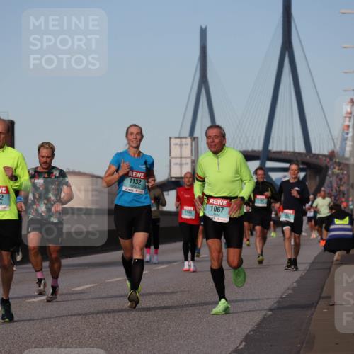 03.10.2024 - Köhlbrandbrückenlauf Luisa Fischer http://msf.ph/oto/7148179 03.10.2024 09:43:54 Position 3 1533, 1482, 1132, 1067, 1140, 1197, 1437 meine-sportfotos.de
