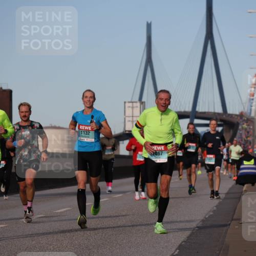 03.10.2024 - Köhlbrandbrückenlauf Luisa Fischer http://msf.ph/oto/7148181 03.10.2024 09:43:54 Position 3 1533, 1482, 1132, 067, 1437 meine-sportfotos.de
